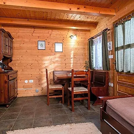 Pristava Lepena Village 4*